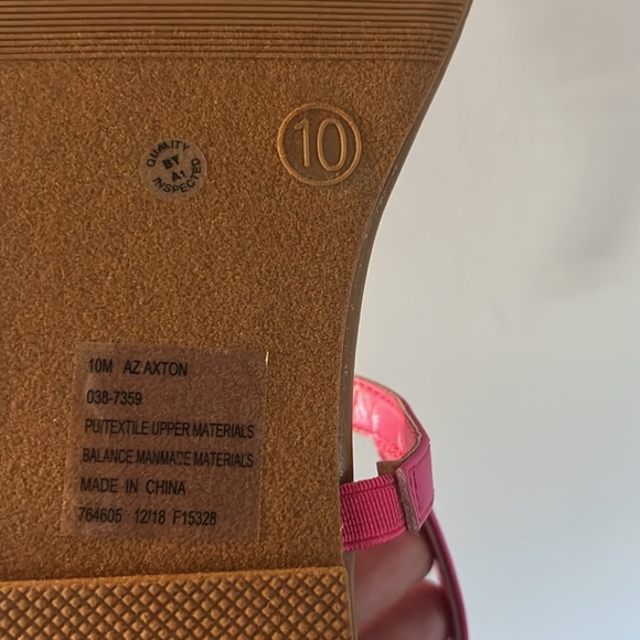 NWT 🌺WOMEN'S ARIZONA ADELE ADJUSTABLE STRAP FLAT SANDALS SZ 10 - Picture 7 of 11